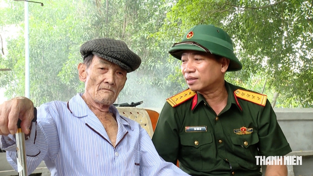 Hai người 2 chiến tuyến cung cấp về điểm ch&ocirc;n cất liệt sĩ ở ph&iacute;a nam Huế- Ảnh 3.
