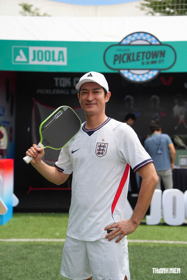 Báo Thanh Niên tri ân những người bạn đồng hành pickleball Cùng con đi tiếp cuộc đời- Ảnh 3.