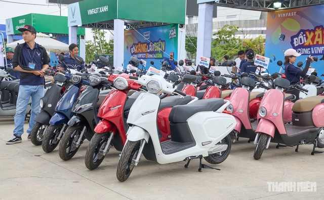Xe điện chiếm gần 28% thị phần xe máy Việt Nam, VinFast tăng trưởng nhanh nhất - Ảnh 1.