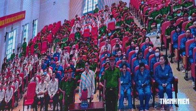 'C&ocirc; ti&ecirc;n từ thiện' Tr&uacute;c Phương khai d&ugrave;ng ma t&uacute;y v&igrave; 'buồn t&igrave;nh cảm' - Ảnh 2.