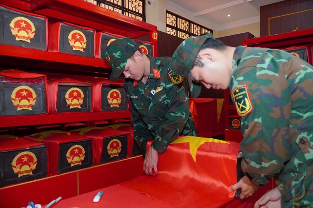 Quy tập hơn 400 hài cốt liệt sĩ tại công viên Lê Thị Riêng sau gần 2tháng - Ảnh 1.