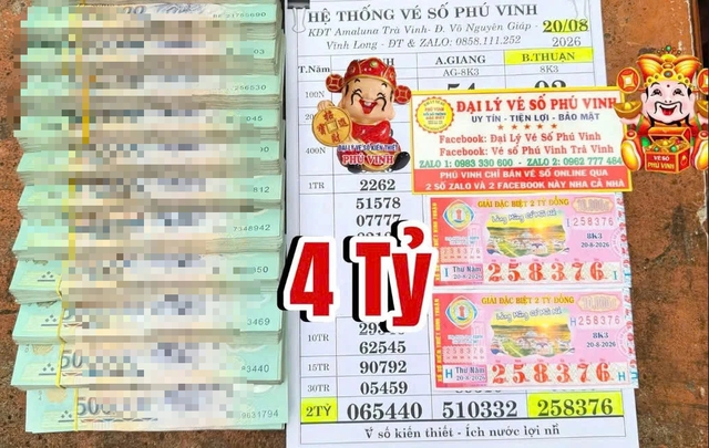 Người phụ nữ trúng 4 tỉ xổ số miền Nam, dòng họ kéo tới xem đổi thưởng - Ảnh 1.