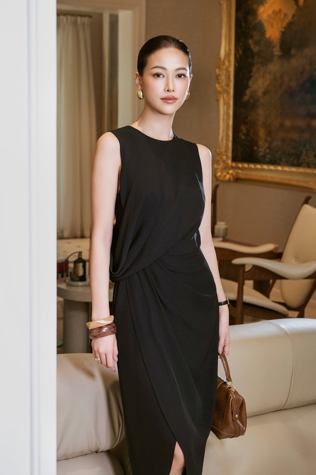 Trang phục giấu dáng tốt, ai cũng cần mùa này- Ảnh 3.