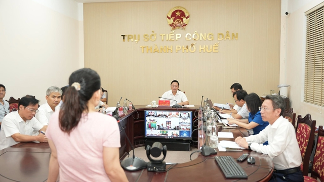 Ý kiến của bà bán bún, người lái taxi đều được lắng nghe- Ảnh 2.