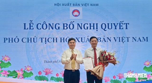 Ph&oacute; gi&aacute;m đốc Sở VH-TT TP.HCM Nguyễn Ngọc Hồi th&ecirc;m chức ở Hội Xuất bản Việt Nam - Ảnh 6.