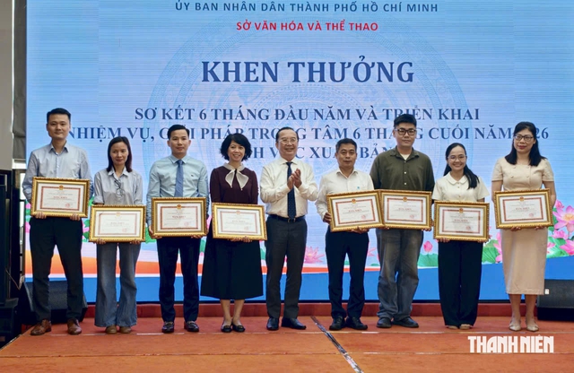 Ph&oacute; gi&aacute;m đốc Sở VH-TT TP.HCM Nguyễn Ngọc Hồi th&ecirc;m chức ở Hội Xuất bản Việt Nam - Ảnh 7.