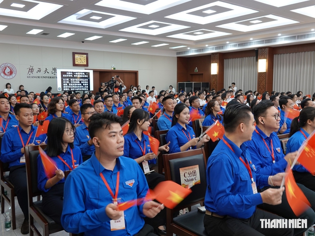 Theo dấu chân Bác Hồ, tuổi trẻ Việt - Trung chung tay kiến tạo tương lai - Ảnh 2.