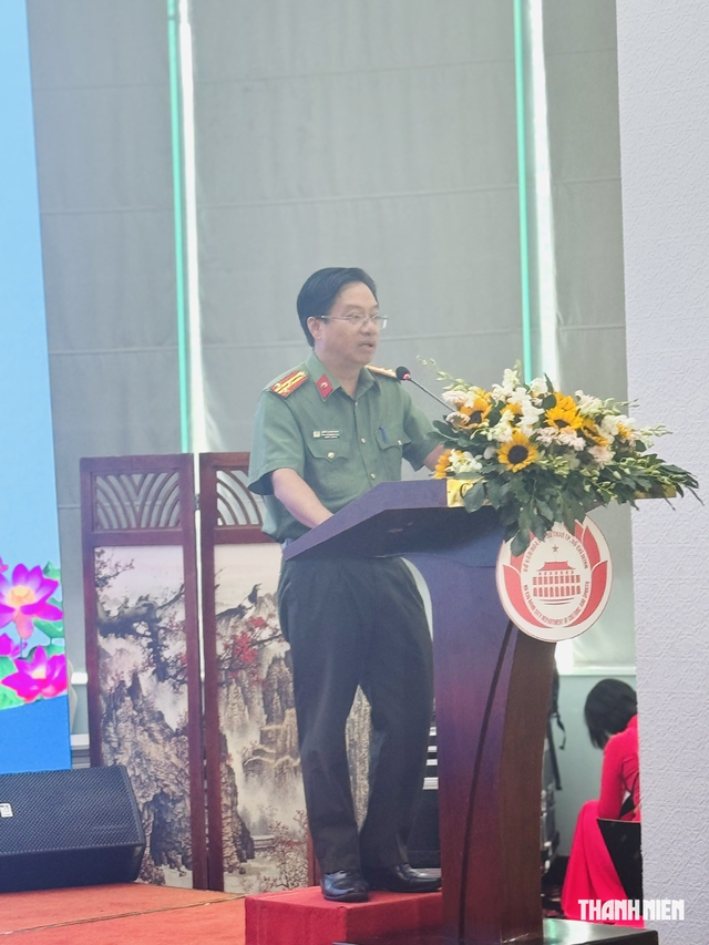 Doanh số giảm sâu, sách giả, sách lậu làm 'nóng' hội nghị xuất bản TP.HCM- Ảnh 4.