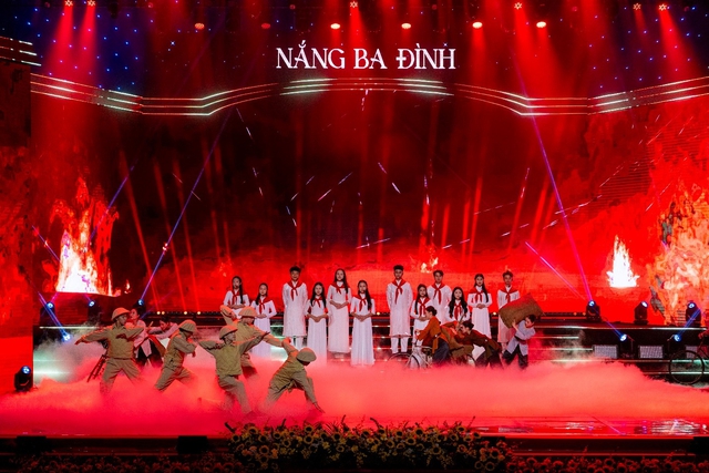'Nắng Ba Đình’ khơi dậy lòng yêu nước và tinh thần đoàn kết dân tộc- Ảnh 1.