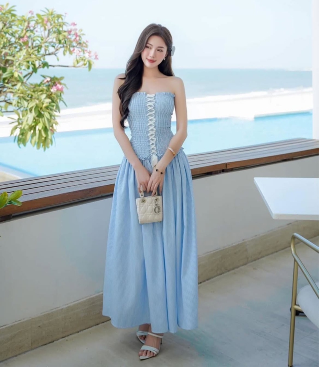 Vừa vặn mọi vóc dáng với trang phục bo chun- Ảnh 3.