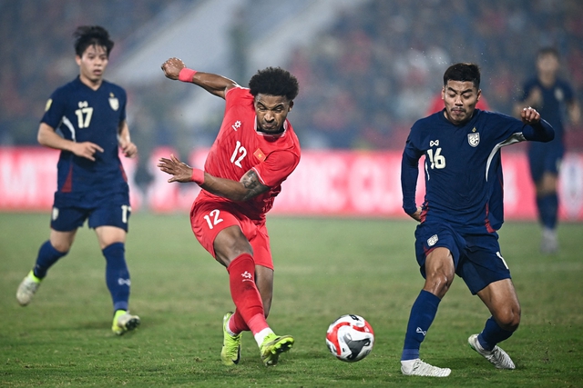 ASEAN Cup 2026, Th&aacute;i Lan 0-0 Việt Nam: Trời đổ mưa, Rajamangala vẫn tr&agrave;n ngập sắc đỏ sao v&agrave;ng - Ảnh 1.