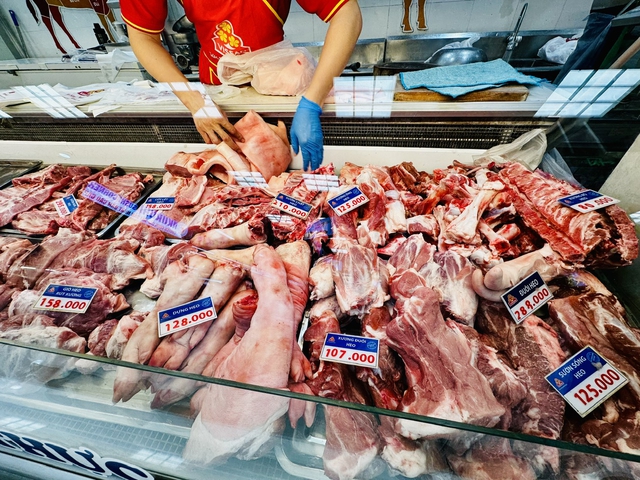 Giá heo hơi hôm nay 10.9.2026: Thị trường lặng sóng - Ảnh 1.