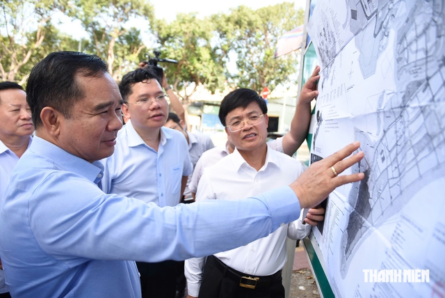 Chủ tịch UBND TP.HCM kiểm tra hàng loạt dự án ở tỉnh Bà Rịa - Vũng Tàu cũ- Ảnh 1.