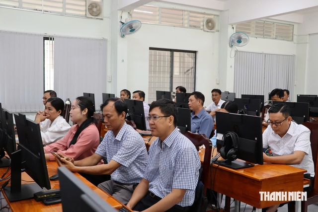 Vĩnh Long nâng cao năng lực vận hành hạ tầng số ở cơ sở - Ảnh 4.