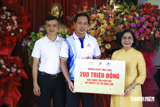 'Lấy công nghệ làm cánh, lấy tình thương làm gốc'- Ảnh 7.