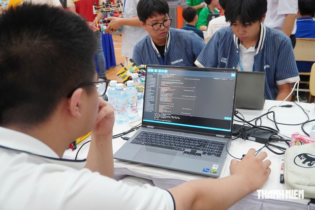 'Đại chiến' robot tại Gia Lai, giành vé thi đấu quốc tế - Ảnh 4.