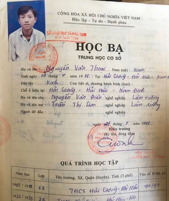 Bố tên Điện, mẹ tên Sim, con tên Thoại ghép lại thành 'sim điện thoại' gây 'sốt' - Ảnh 1.