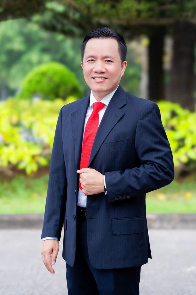 TS-BS Nguyễn Sĩ Bảo l&agrave;m Ph&oacute; hiệu trưởng Trường đại học Khoa học sức khỏe- Ảnh 1.