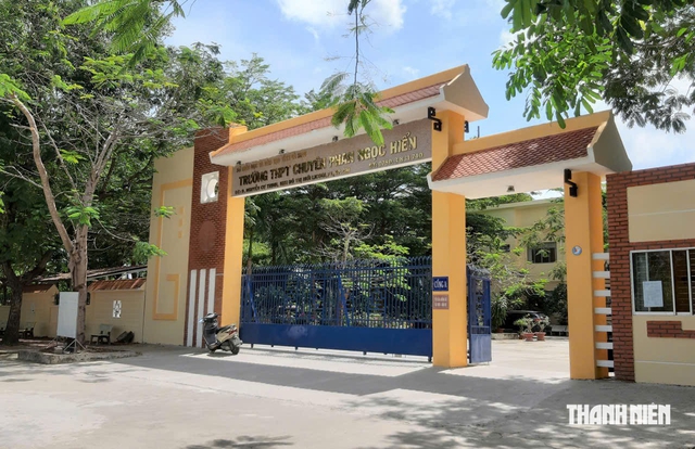 Cà Mau cấp học bổng gấp ba lần học phí cho học sinh trường chuyên - Ảnh 1.