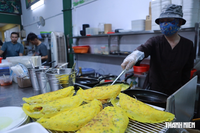 Quán chay giá bình dân ở TP.HCM: Bán 1.000 phần/ngày, ngày rằm gấp đôi - Ảnh 7.