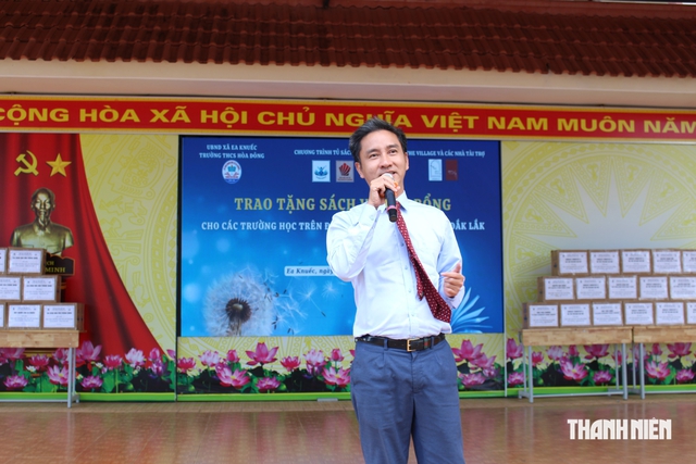 Chương trình Tủ sách Nhân ái - Ngôi nhà Trí tuệ đến với học sinh Ea Knuếc- Ảnh 4.