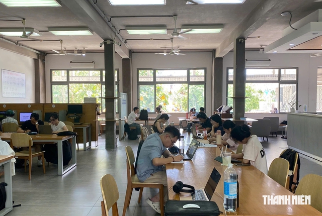 'AI làm hết, mình làm gì?': Người dùng có mất giá trị của bản thân - Ảnh 2.