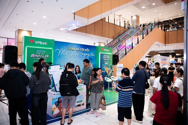 VPBank tới rồi, mở &lsquo;lời&rsquo; ngay th&ocirc;i&rsquo;: Thương hiệu hiện diện trong nhịp sống địa phương- Ảnh 3.