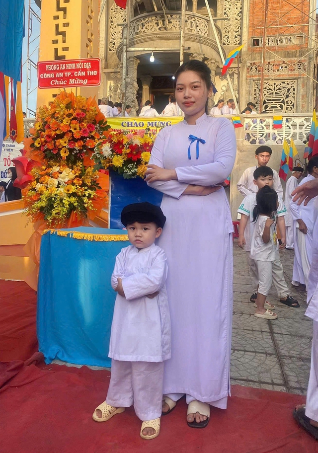 Cậu bé 3 tuổi mê tiếng trống nhạc lễ - Ảnh 5.