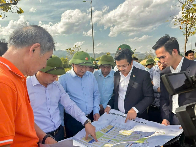 Tập đoàn FPT đầu tư đào tạo bán dẫn, an ninh mạng, UAV ở Điện Biên- Ảnh 1.