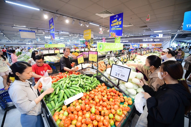 Muốn có suất ăn an toàn, phải kiểm soát từ đầu chuỗi cung ứng - Ảnh 1.