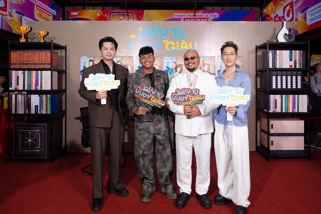 Mỹ T&acirc;m, Tăng Thanh H&agrave; diện gợi cảm hội ngộ d&agrave;n sao Việt tại thảm đỏ - Ảnh 5.