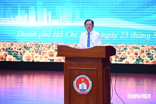 TP.HCM đề xuất học sinh đăng ký tự nguyện thi tốt nghiệp THPT 2027 trên máy tính - Ảnh 1.