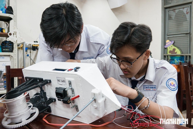 Chuyển hướng chọn ng&agrave;nh nghề v&agrave;o ĐH: Trường phổ th&ocirc;ng thay đổi phương thức gi&aacute;o dục - Ảnh 1.