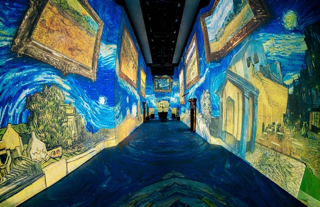 Đến Van Gogh Timeless dịp 2.9 cả nhà ơi: Cảnh báo thích mê chẳng muốn về- Ảnh 1.