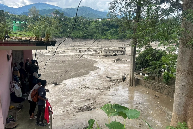 Lũ quét gây thương vong lớn tại Nepal-Tây Tạng, ông Tập Cận Bình chỉ đạo khẩn- Ảnh 2.