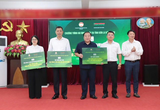 Mavin trao 10.000 gà giống, góp phần tạo sinh kế bền vững tại Sơn La - Ảnh 1.