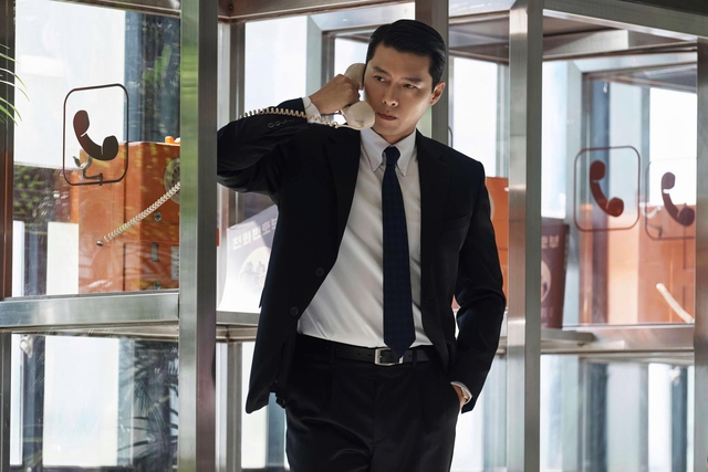 Hyun Bin gây bất ngờ khi lần đầu tham gia show thực tế sau 23 năm debut - Ảnh 1.