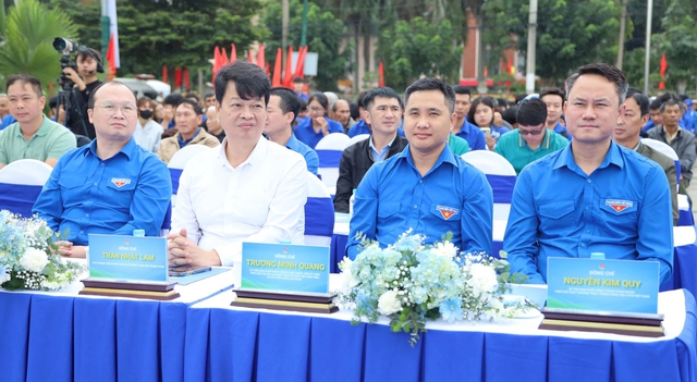 Ra quân tình nguyện xây dựng nông thôn mới: Tuổi trẻ mang tri thức về cơ sở - Ảnh 2.