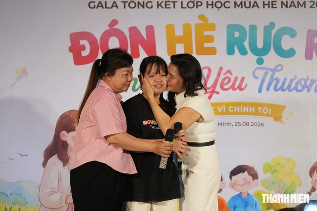 'Con mong trời sáng để gặp má Oanh': Câu nói khiến nhiều người bật khóc- Ảnh 1.