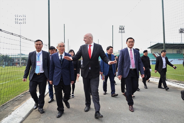 Chủ tịch FIFA đã xuống chuyên cơ, VFF đón tiếp trọng thị ngay tại Nội Bài: Chờ trận chung kết lịch sử- Ảnh 4.