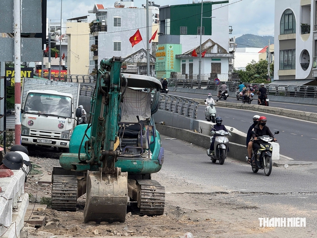 Tập đoàn Phúc Sơn thi công đường gom nút giao Ngọc Hội- Ảnh 1.