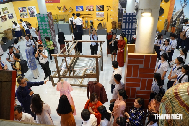 Ba bảo tàng cùng góp tư liệu về văn hóa, lịch sử trưng bày tại Cần Thơ - Ảnh 2.