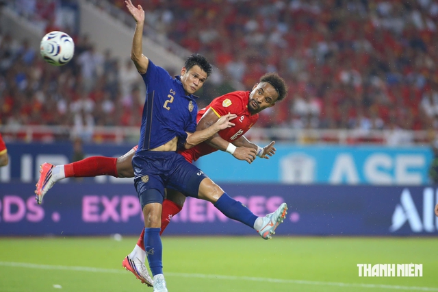 B&aacute;o Indonesia: Th&aacute;i Lan đ&aacute; phản lưới nh&agrave; hai lần, Việt Nam l&ecirc;n ng&ocirc;i v&ocirc; địch ASEAN Cup 2026- Ảnh 1.