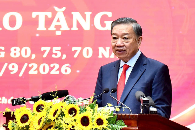 'Đảng viên lão thành tiếp tục là chỗ dựa tinh thần của nhân dân' - Ảnh 2.
