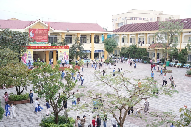 Quảng Trị tăng tốc hoàn thiện trường lớp trước năm học mới - Ảnh 1.