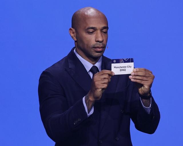 Kết quả bốc thăm Champions League: Man City, Arsenal và Barcelona gặp khó, M.U dễ thở- Ảnh 2.