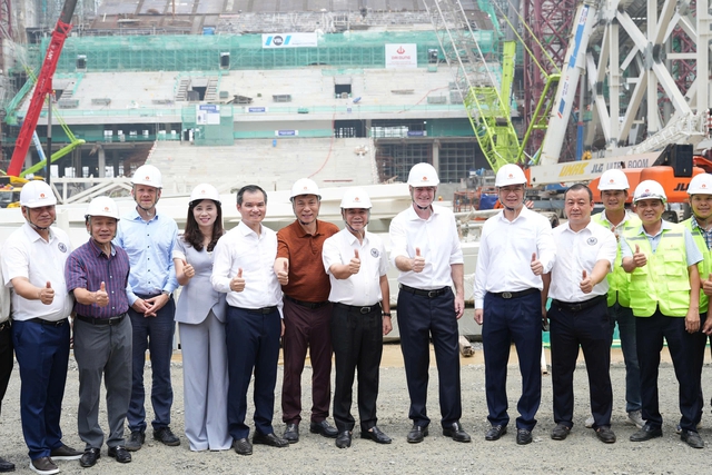 Chủ tịch FIFA đánh giá cao sự đầu tư của Bộ Công an, kỳ vọng bóng đá Việt Nam vươn tầm thế giới- Ảnh 2.