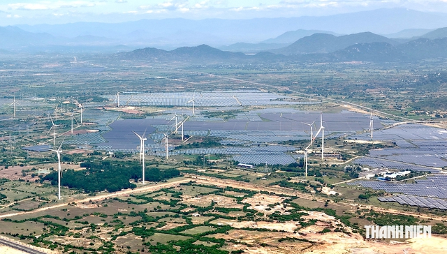 Kh&aacute;nh H&ograve;a đấu thầu 8 dự &aacute;n điện gi&oacute;, điện mặt trời- Ảnh 2.