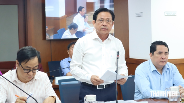 'Sốt' sách giáo khoa tại TP.HCM: Sở Giáo dục và Đào tạo nói gì? - Ảnh 3.