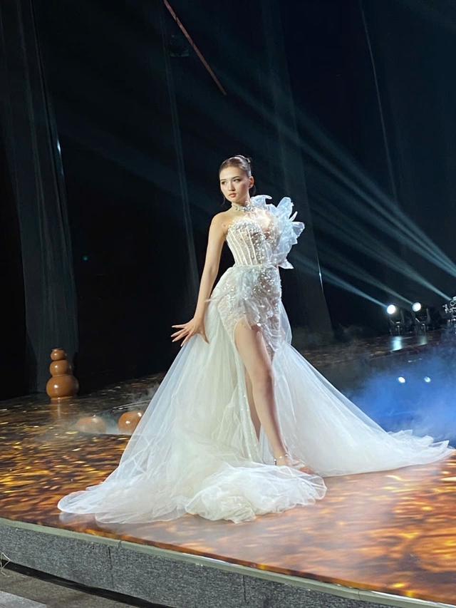 Thời trang v&agrave; nghệ thuật tr&igrave;nh diễn tr&ecirc;n s&acirc;n khấu Nh&agrave; h&aacute;t Đ&oacute;- Ảnh 6.